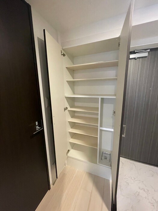 物件内観写真17　(靴箱)