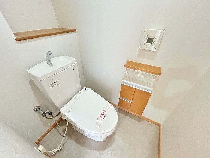 物件内観写真13　(トイレ)