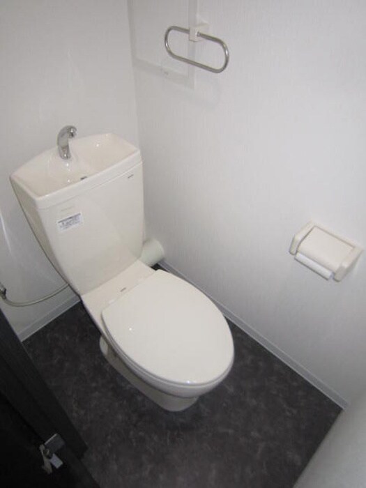 物件内観写真9　(トイレ)