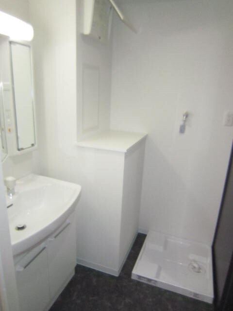 物件内観写真13　(洗面)