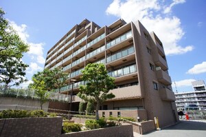 ｳﾞｨﾙﾇ-ﾌﾞ緑地公園ﾉ-ｽﾋﾙ(３０６)外観写真