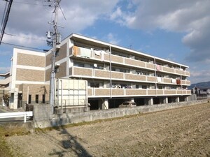 ドマ－レ京田辺外観写真