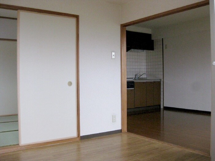 物件内観写真6　(内観写真)