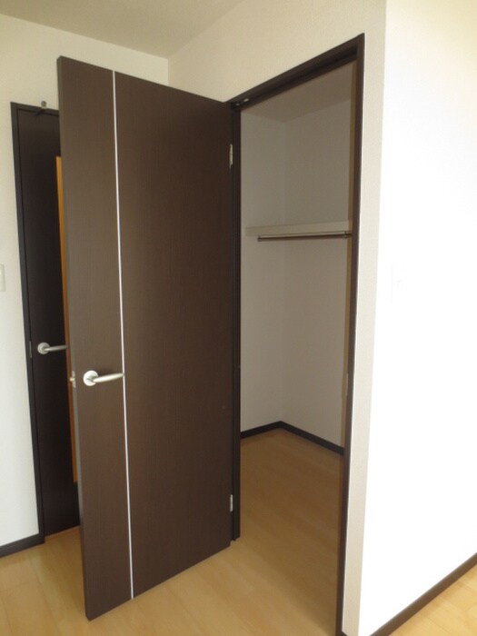 物件内観写真10　(収納)