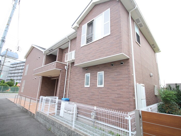 物件外観写真1　(外観写真)