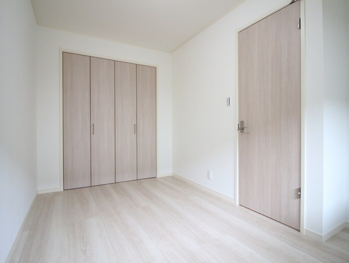 物件内観写真15　(居室)