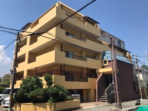 ニュ－甲子園マンション外観写真
