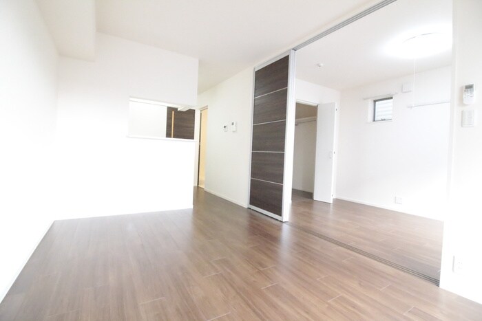 物件内観写真9　(居室)