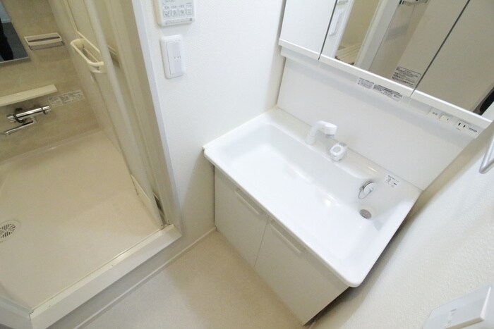 物件内観写真12　(洗面)