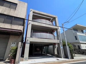 ラ・ル－ス伏見外観写真