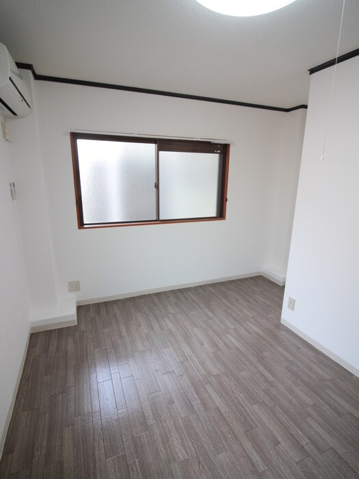 物件内観写真14　(居室)