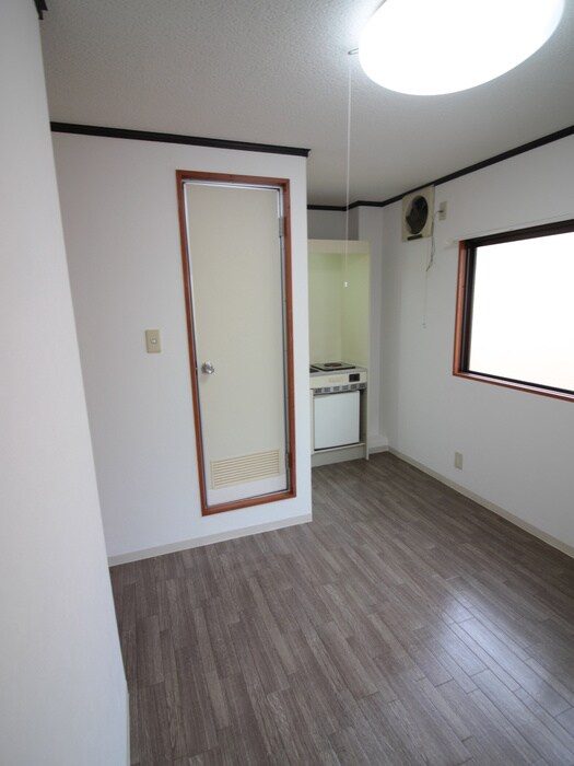 物件内観写真18　(居室)