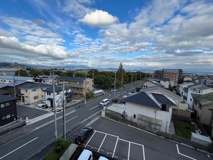 物件内観写真17　(室内からの展望)