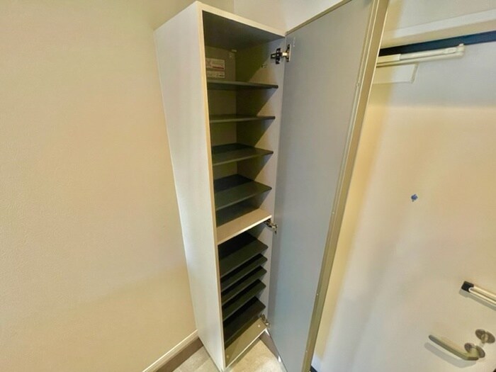 物件内観写真17　(靴箱)