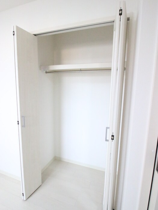 物件内観写真16　(収納)