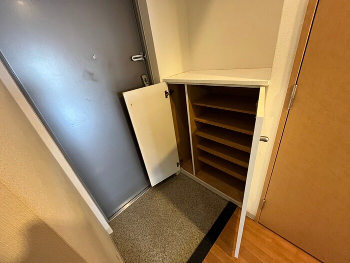 物件内観写真18　(靴箱)