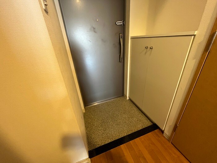 物件内観写真19　(玄関)