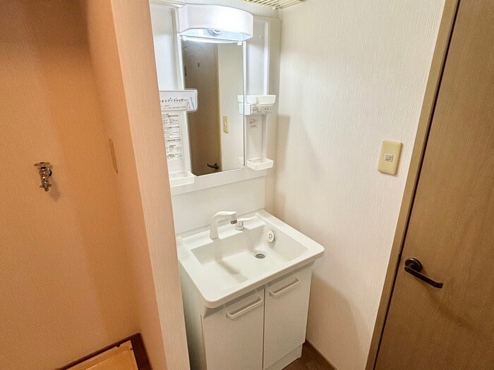 物件内観写真9　(洗面)