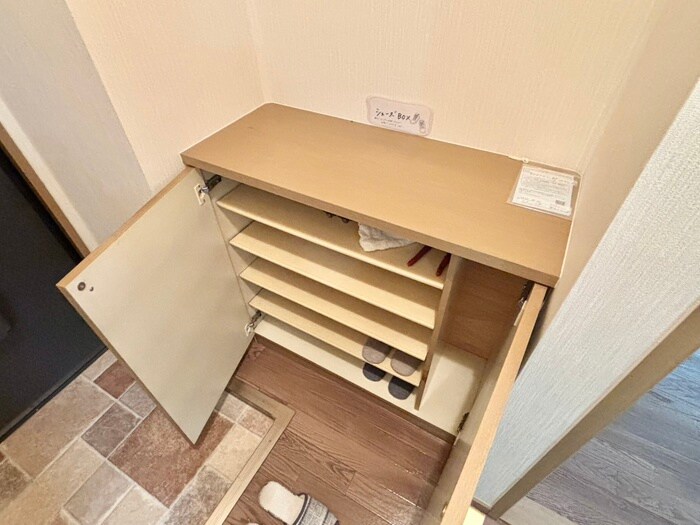 物件内観写真16　(靴箱)