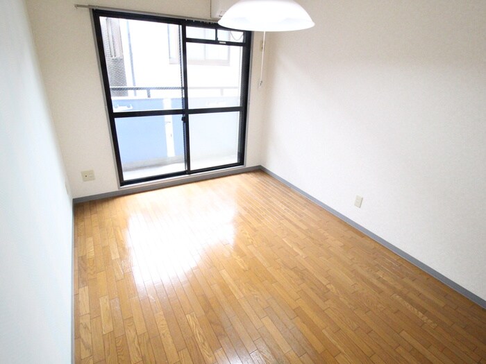 物件内観写真10　(居室)