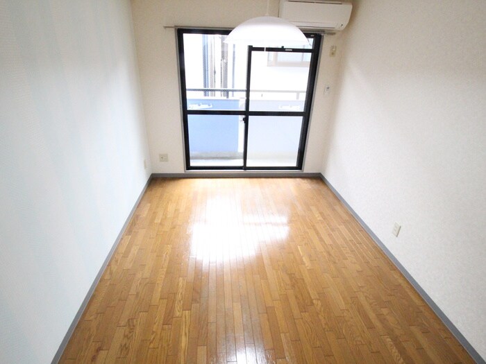 物件内観写真11　(居室)