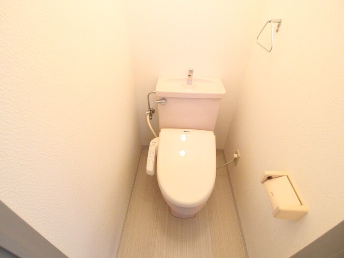 物件内観写真14　(トイレ)