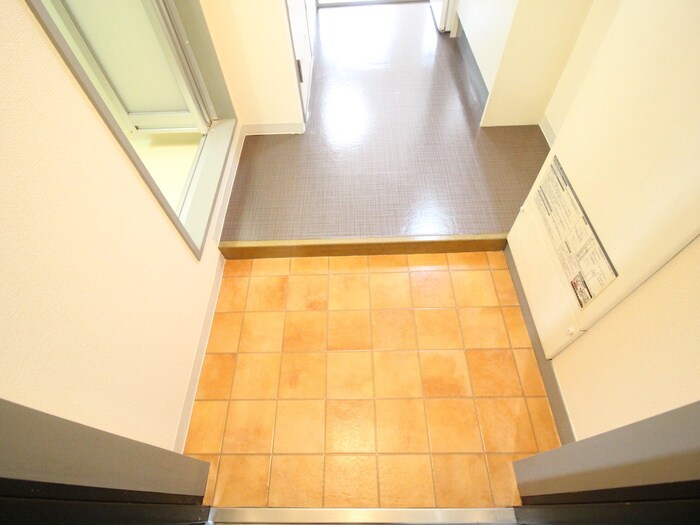 物件内観写真22　(玄関)