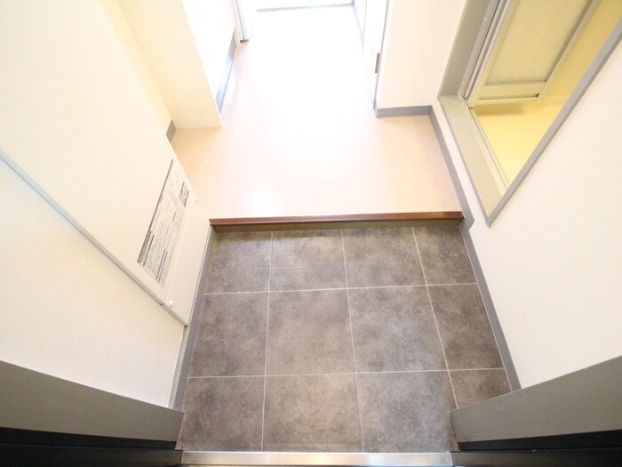 物件内観写真22　(玄関)