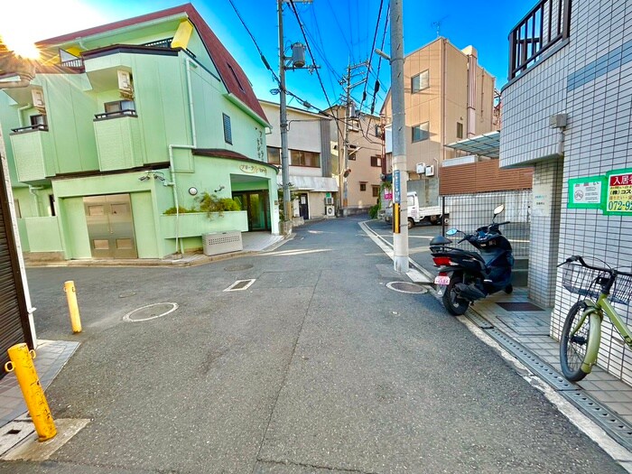 物件外観写真6　(周辺環境)