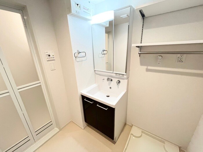 物件内観写真9　(洗面)