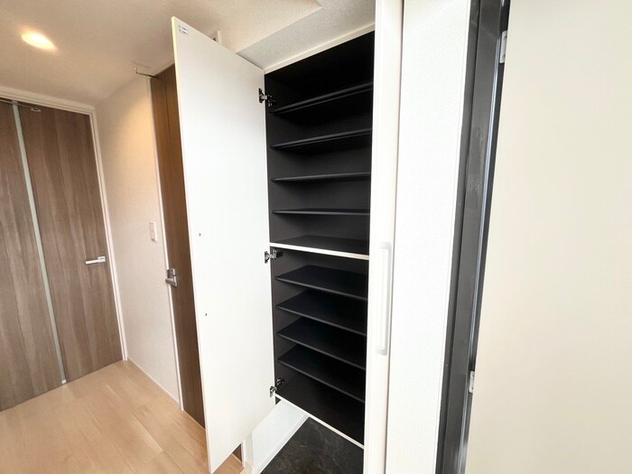 物件内観写真19　(靴箱)