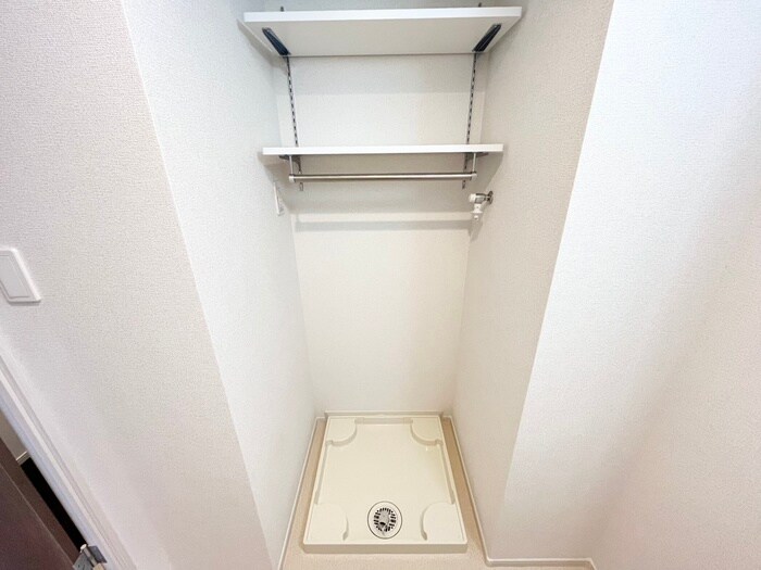 物件内観写真21　(洗濯機置場)