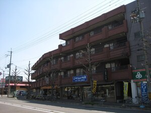 ハイライフ嵯峨外観写真