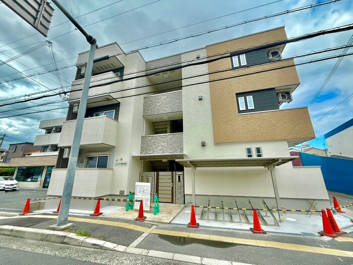 物件外観写真1　(外観写真)