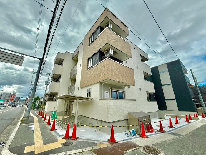 物件外観写真2　(外観写真)