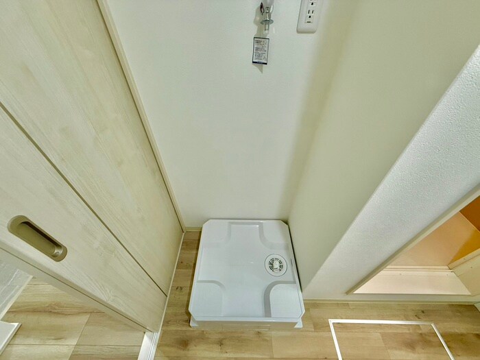 物件内観写真9　(洗濯機置場)