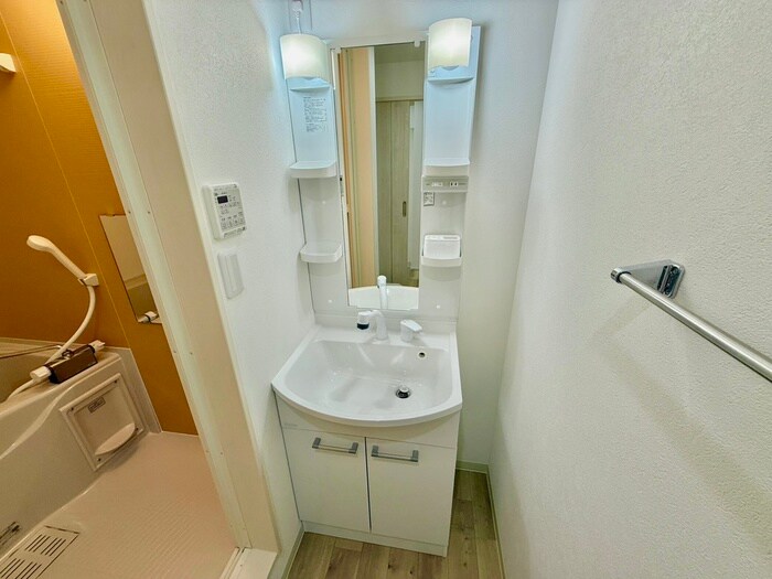 物件内観写真10　(洗面)