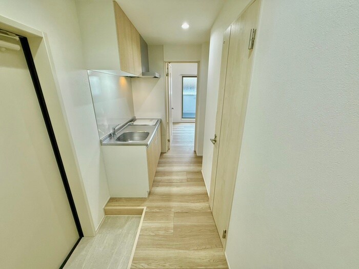 物件内観写真17　(廊下)