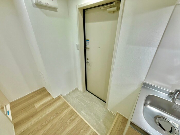 物件内観写真18　(玄関)