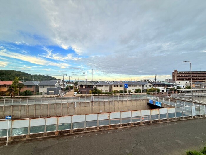 物件内観写真21　(室内からの展望)