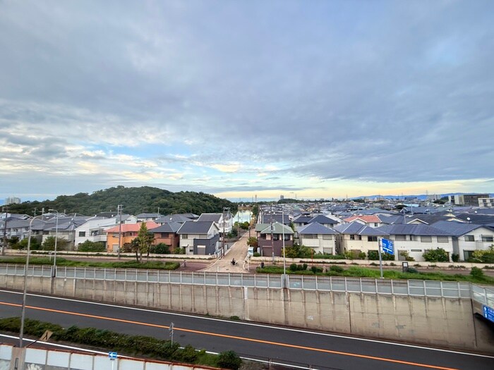 物件内観写真21　(室内からの展望)