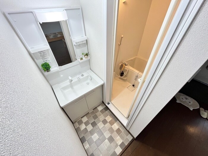 物件内観写真9　(洗面)