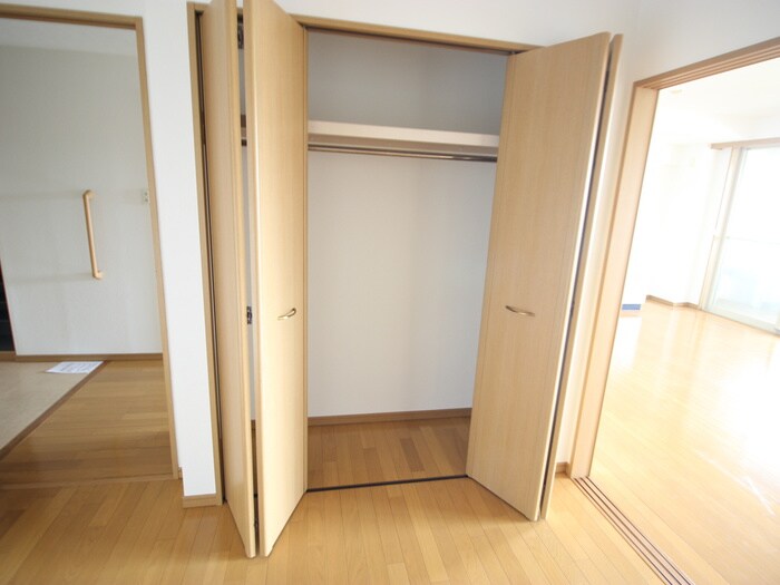 物件内観写真11　(収納)