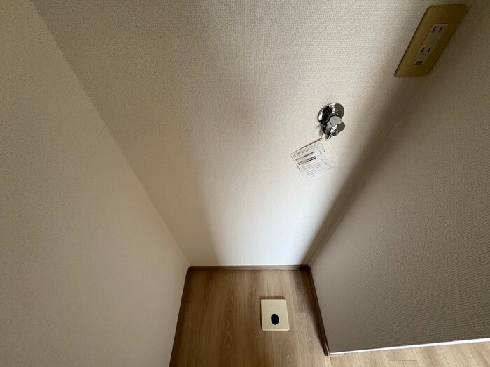 物件内観写真20　(洗濯機置場)