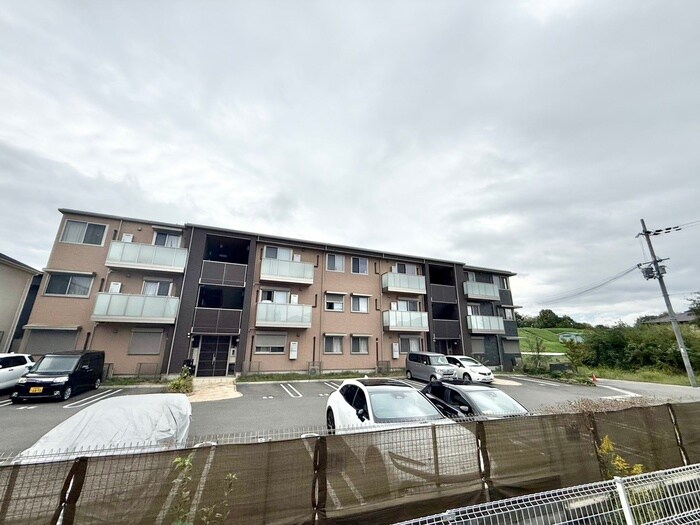 物件内観写真20　(室内からの展望)