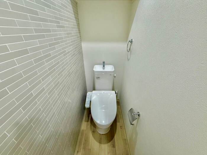 物件内観写真8　(トイレ)