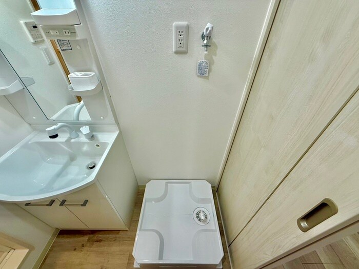 物件内観写真11　(洗濯機置場)