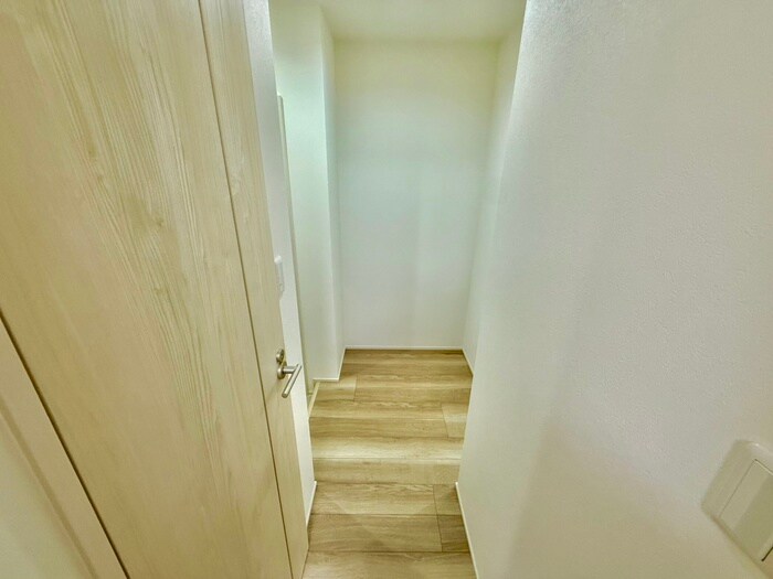 物件内観写真12　(廊下)