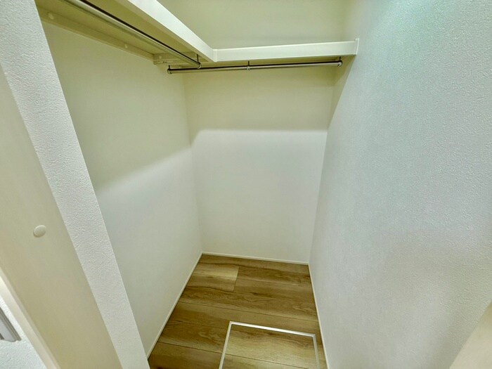 物件内観写真16　(収納)