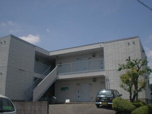 ホワイトヒル千里山外観写真